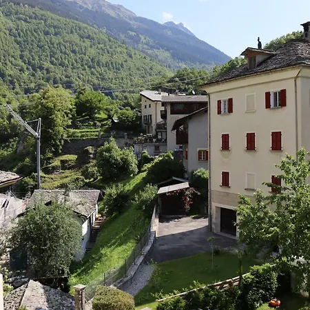 Konukevi Di 50 Mq Con Bagno E Grande Balcone Privato Promontogno